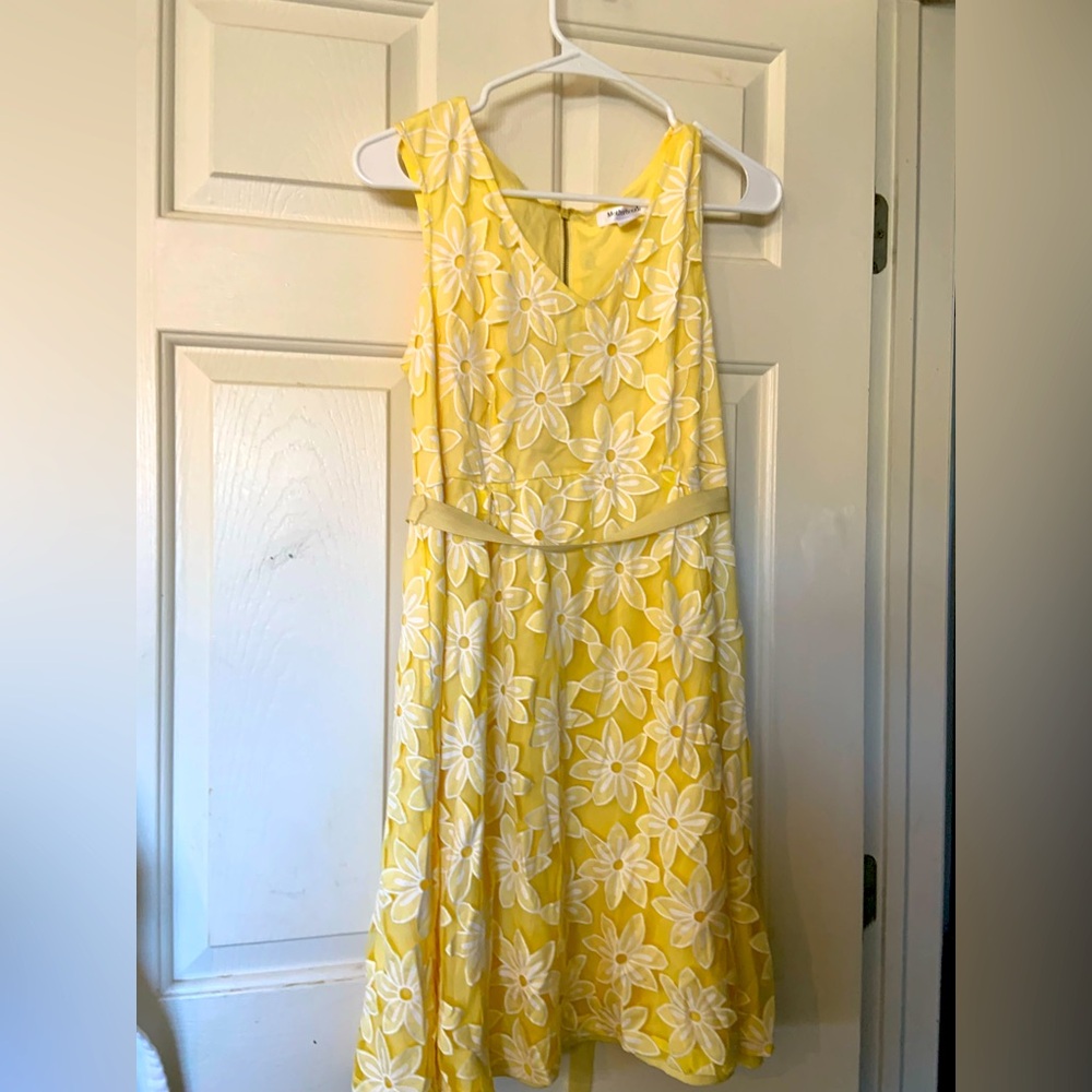 Motherhood Yellow Floral Overlay Maternity Summer Dress, size M Spring Summer